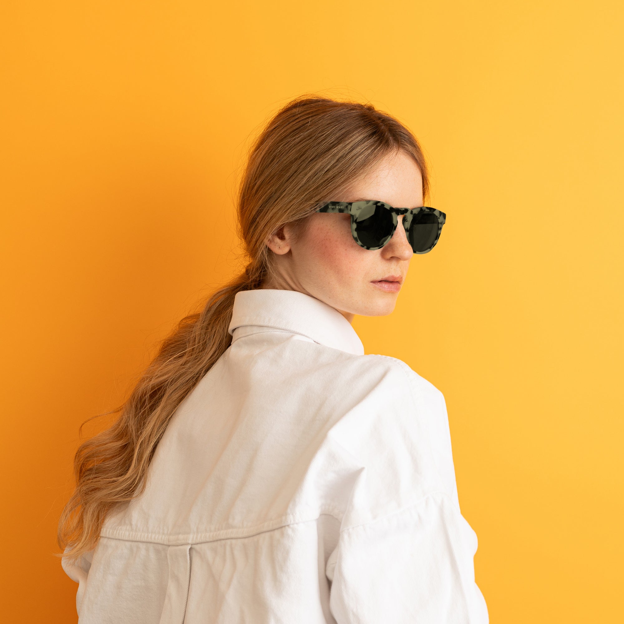 Kiss the Sun - leo black/olive - VIVI MARI