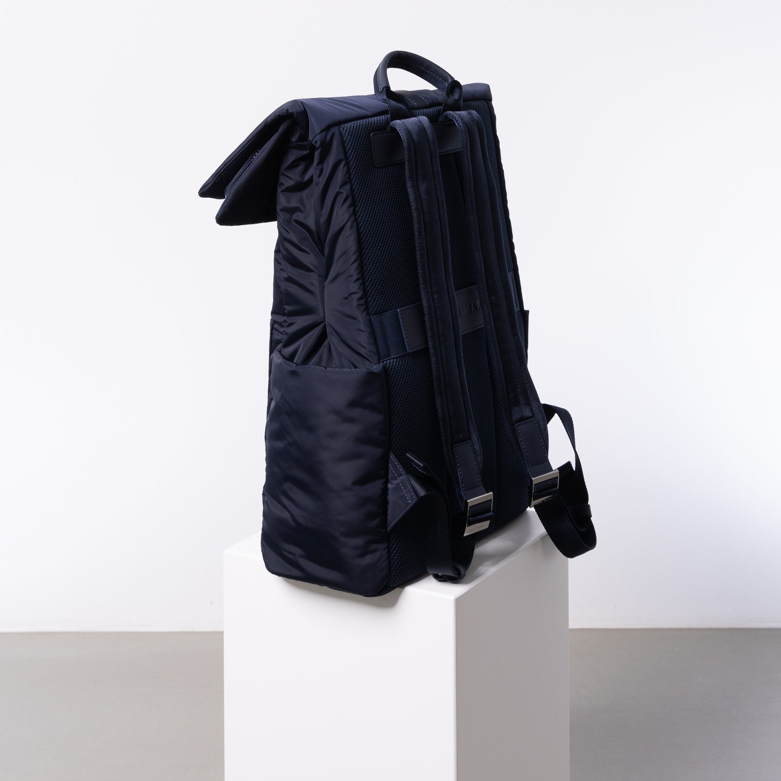Padded Backpack medium - navy - VIVI MARI