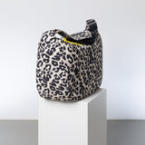 Padded Hip Bag oversized - leo splashes black/sand - VIVI MARI