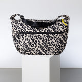 Padded Hip Bag oversized - leo splashes black/sand - VIVI MARI