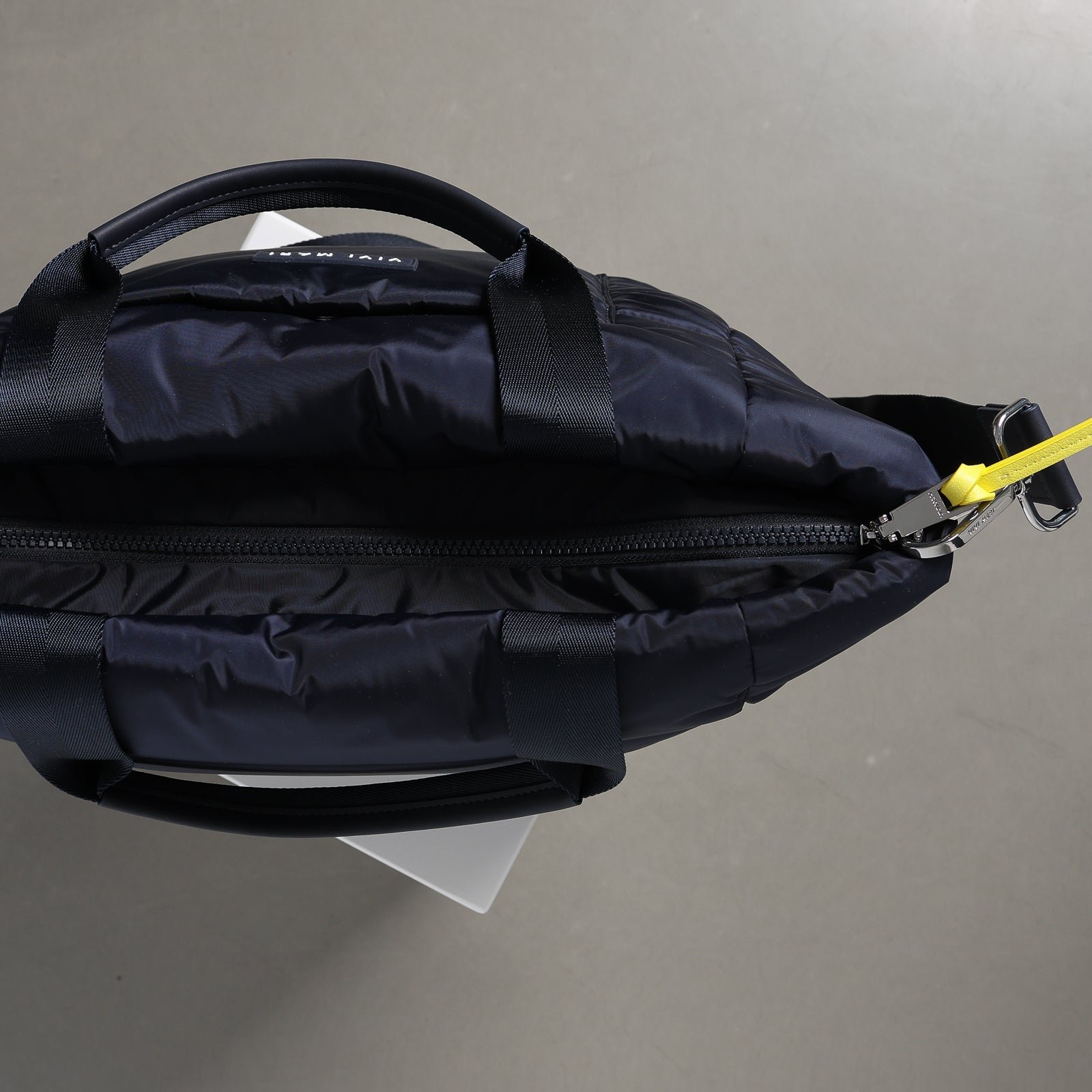 padded tote bag large + strap basic woven slim - navy - VIVI MARI