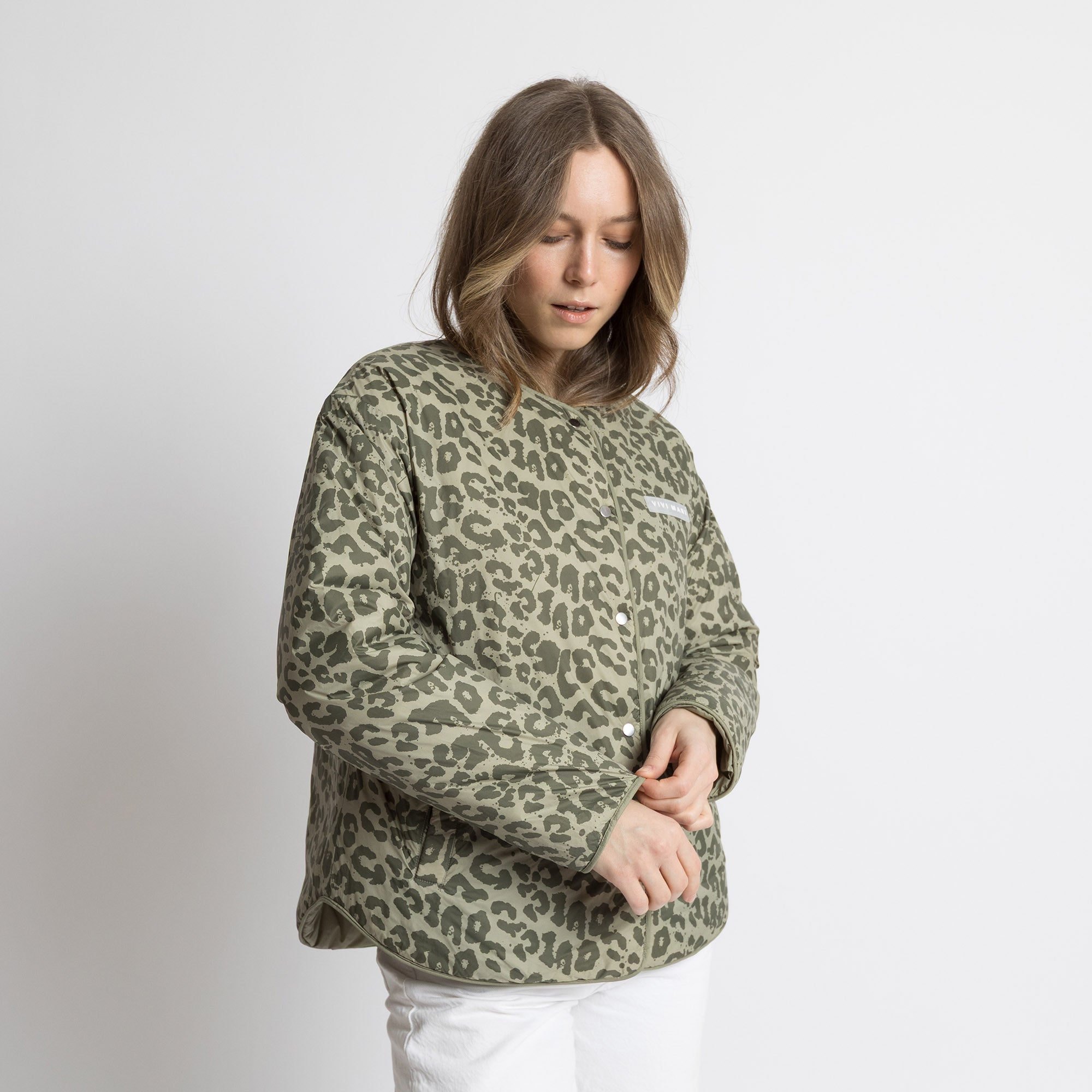 Ultra Light Puffer Jacket pale olive/leo olive - pale olive - VIVI MARI