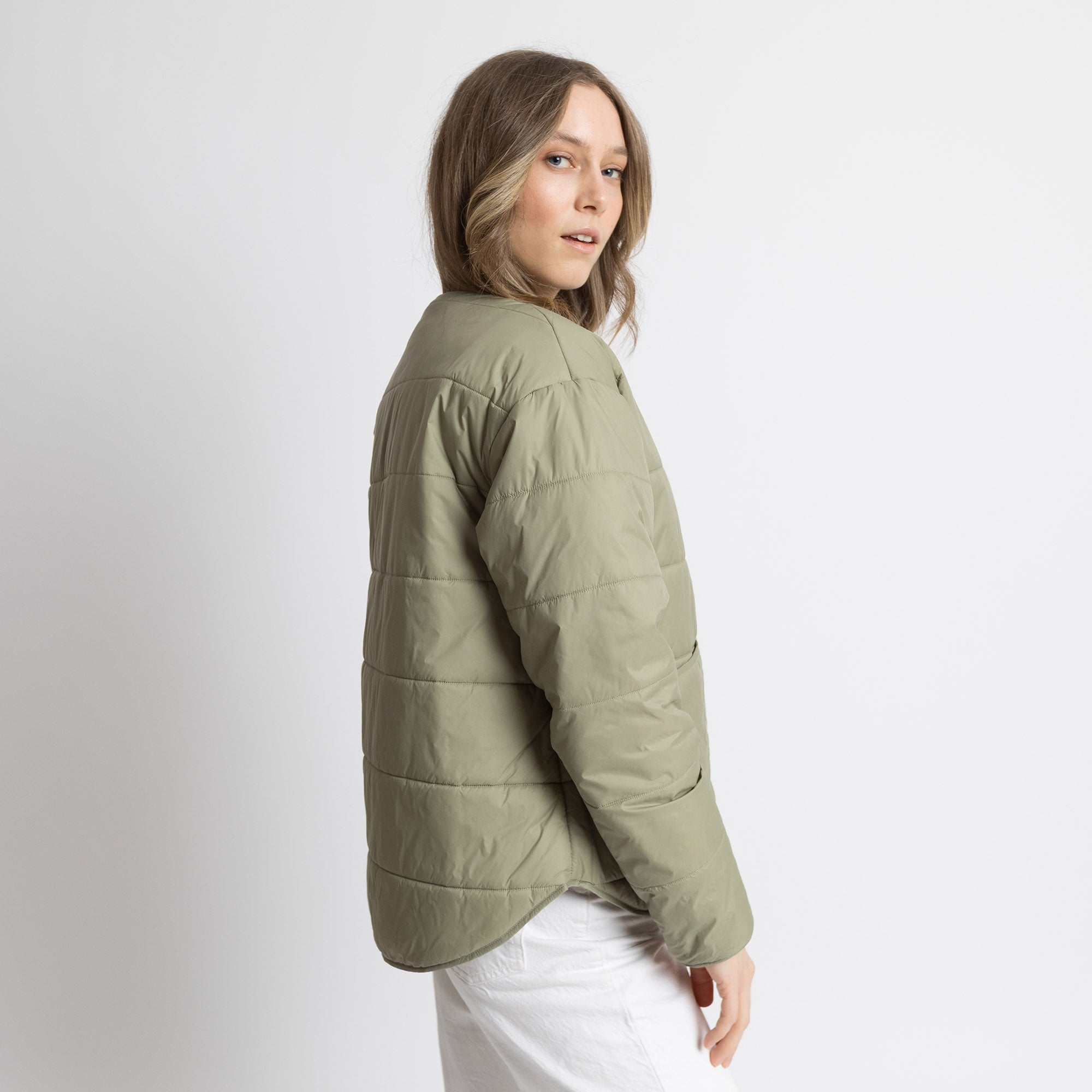 Ultra Light Puffer Jacket pale olive/leo olive - pale olive - VIVI MARI
