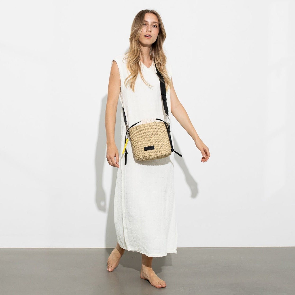 Bucket Bag Straw - black - VIVI MARI