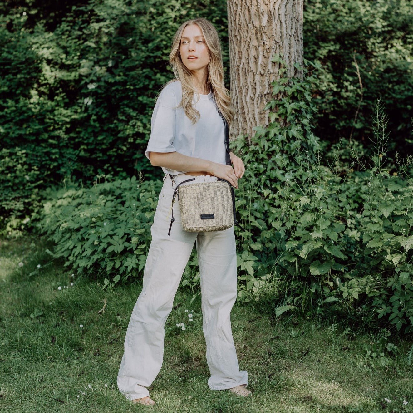Bucket Bag Straw - black - VIVI MARI
