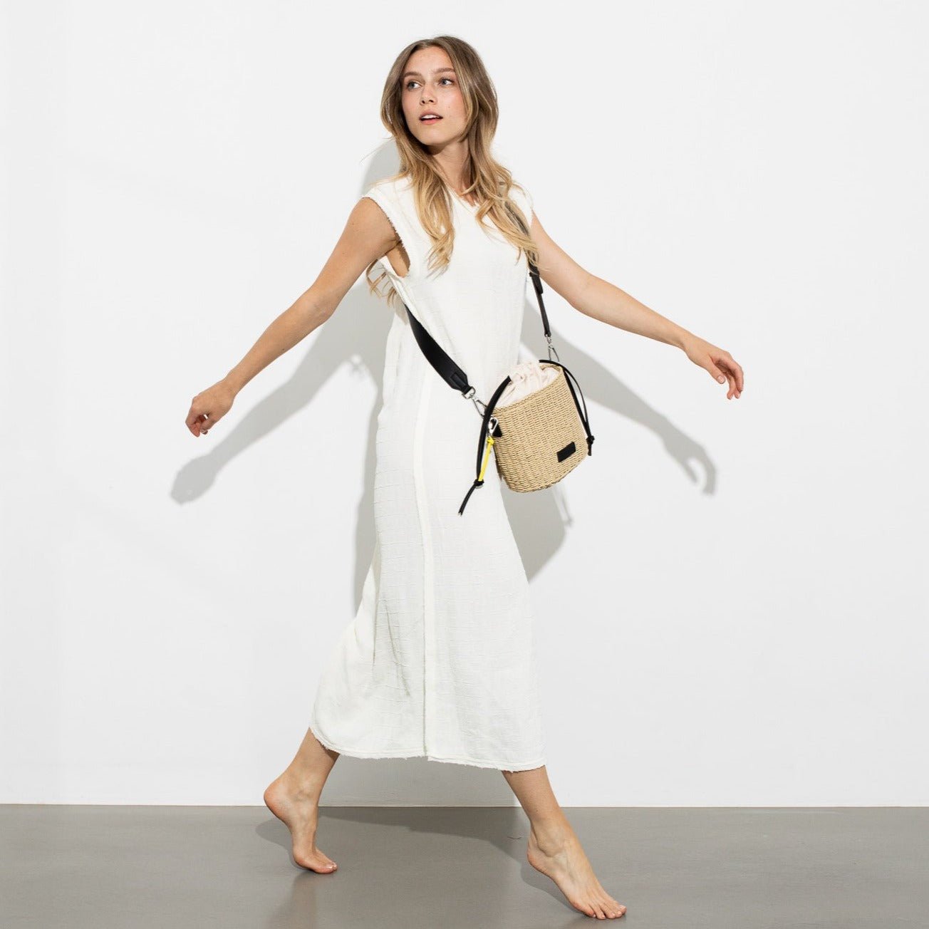 Bucket Bag Straw - black - VIVI MARI