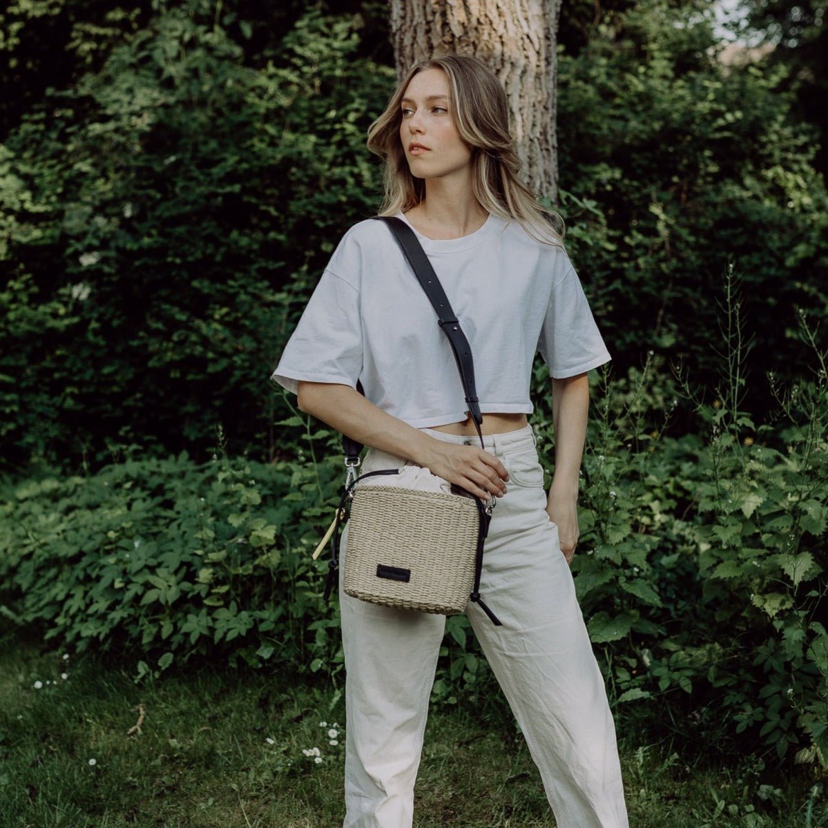Bucket Bag Straw - black - VIVI MARI