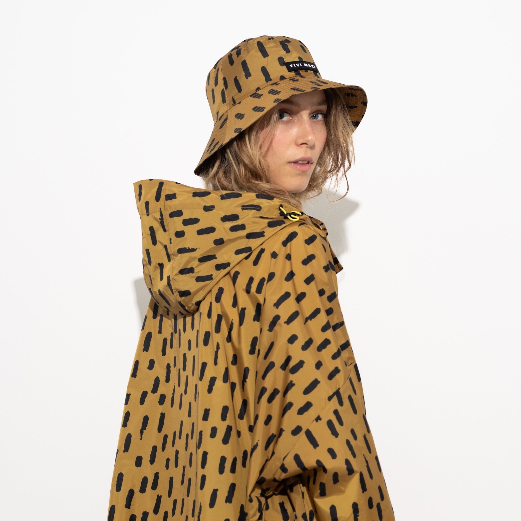 Bucket Hat drops mustard/black - VIVI MARI