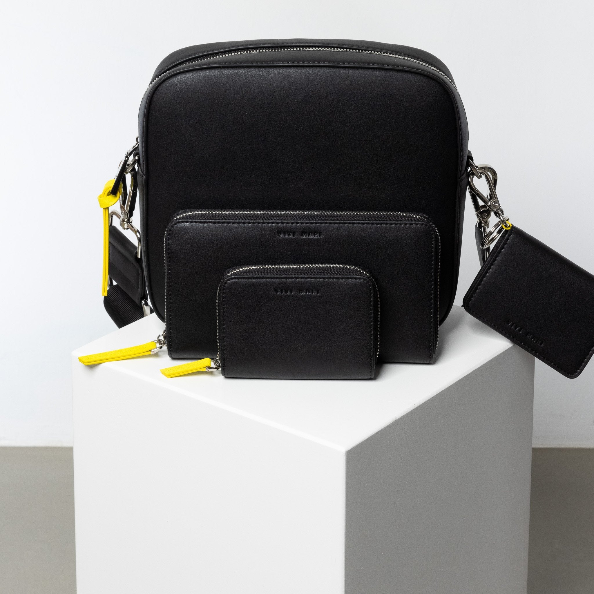 Continental Wallet - black - VIVI MARI