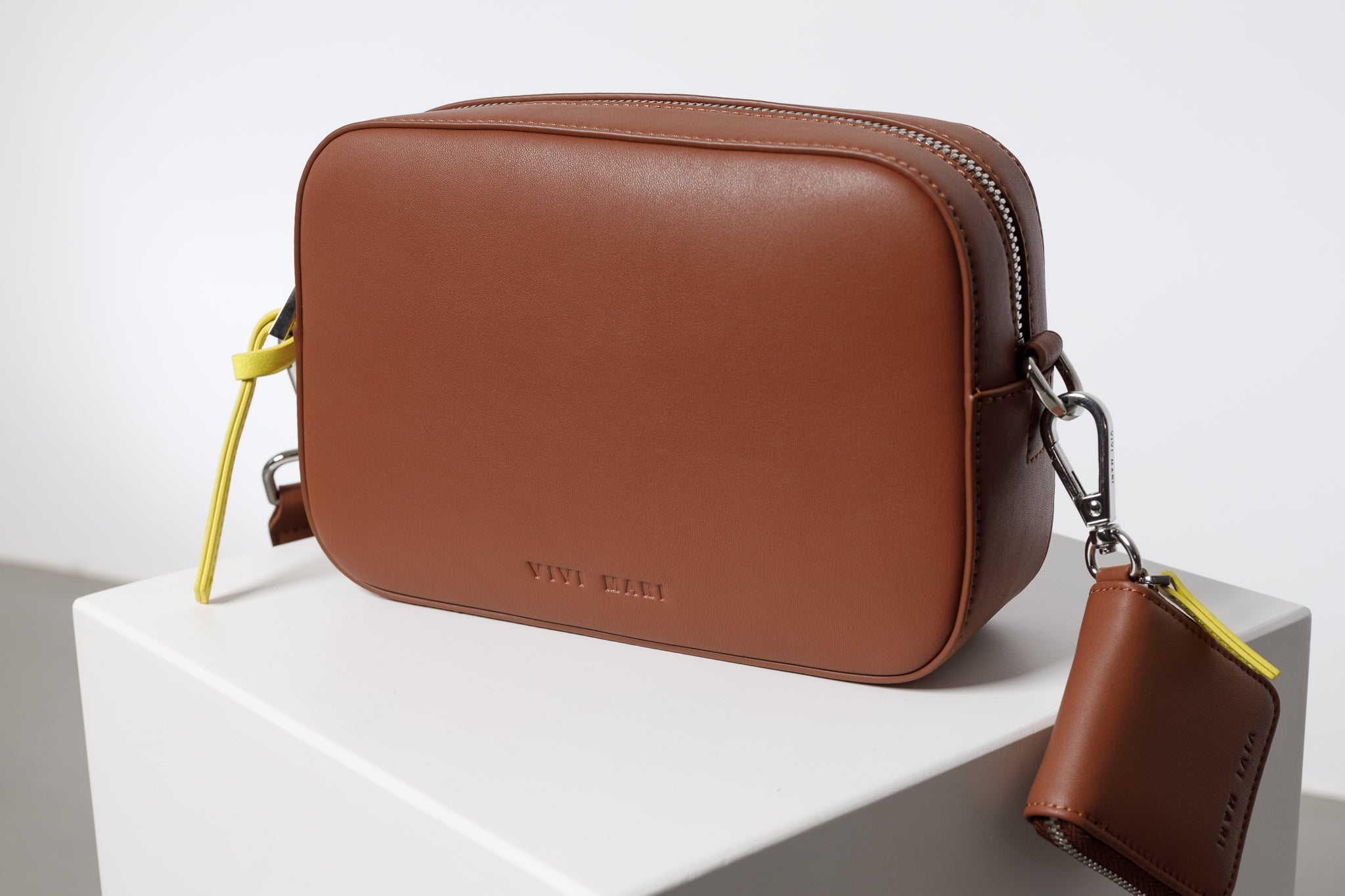 crossbody bag small + strap basic woven - tan - VIVI MARI