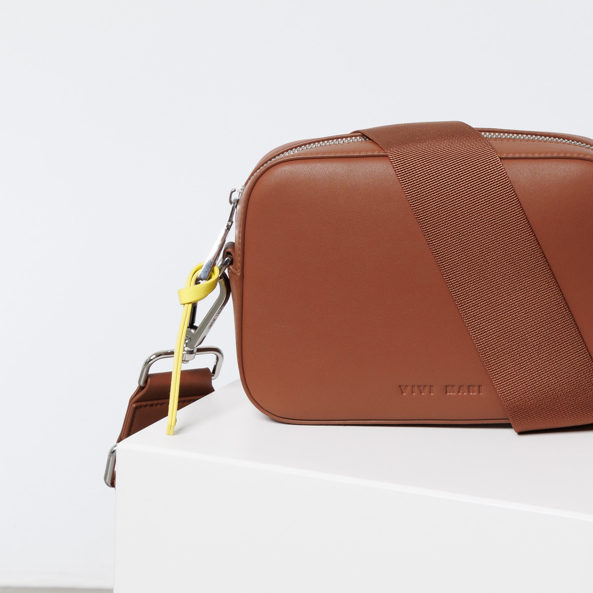 crossbody bag small + strap basic woven - tan - VIVI MARI