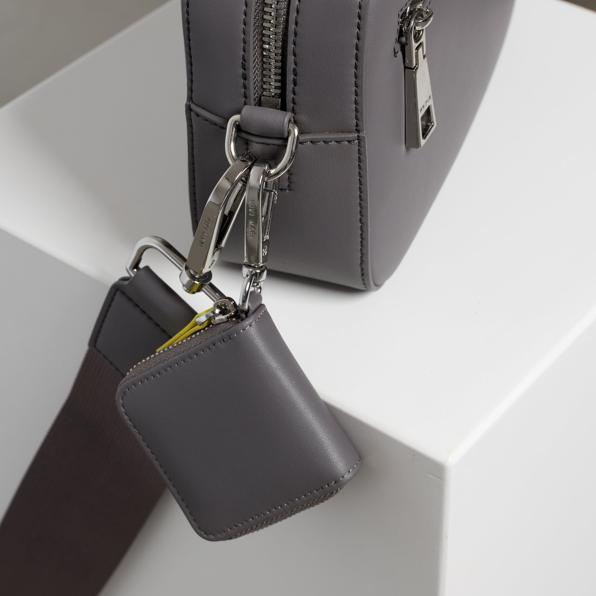 crossbody bag small + strap basic woven - taupe - VIVI MARI