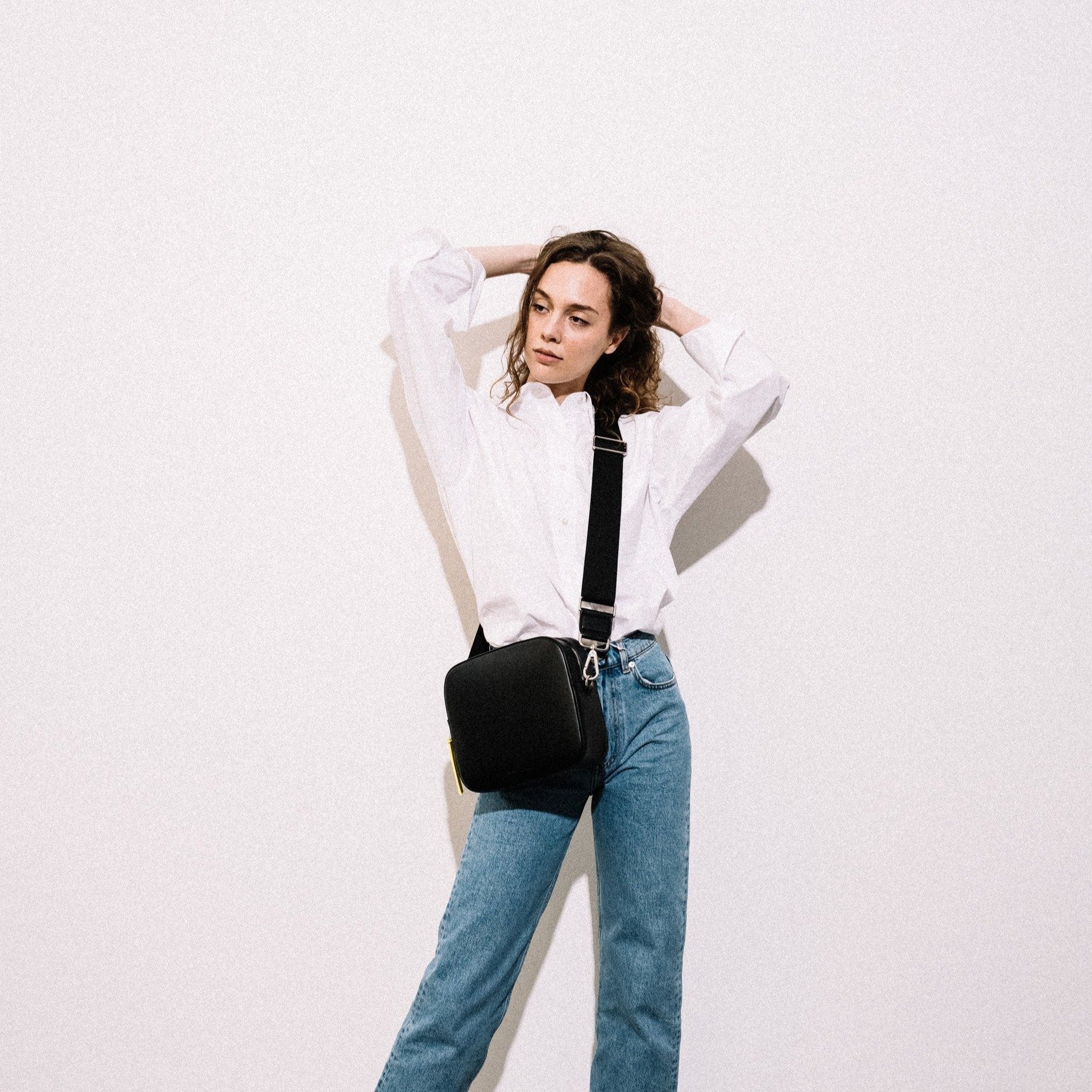 crossbody bag + strap basic woven - black - VIVI MARI
