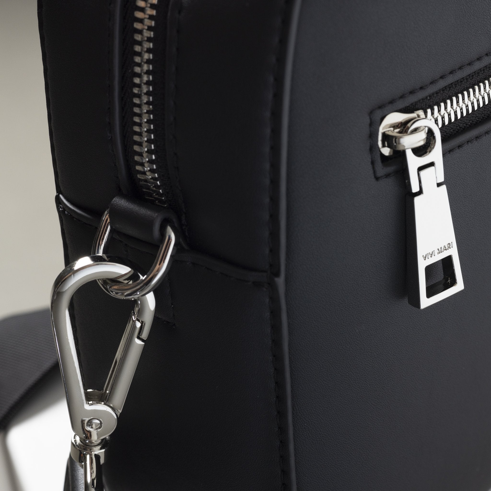 crossbody bag + strap basic woven - black - VIVI MARI