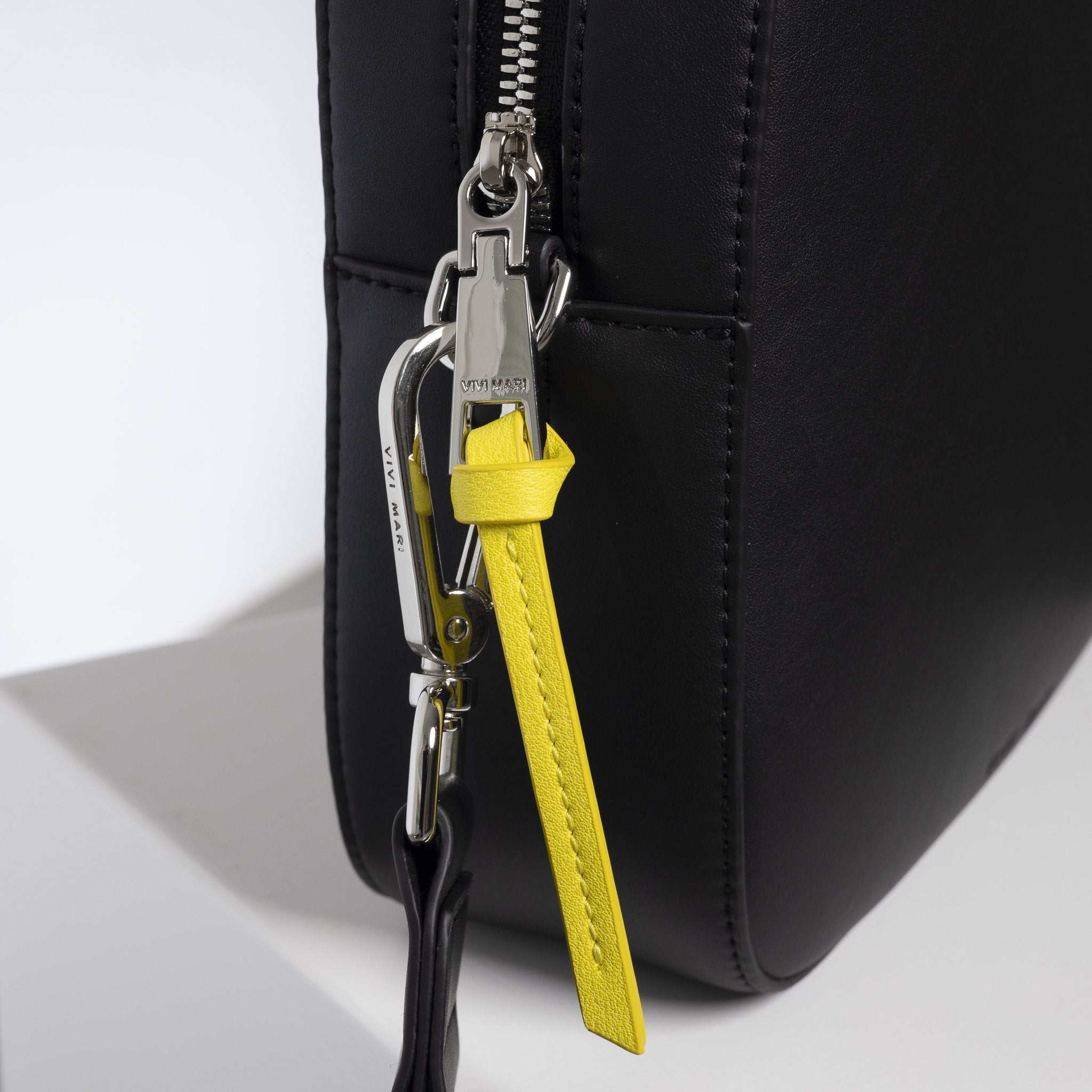 crossbody bag + strap basic woven - black - VIVI MARI