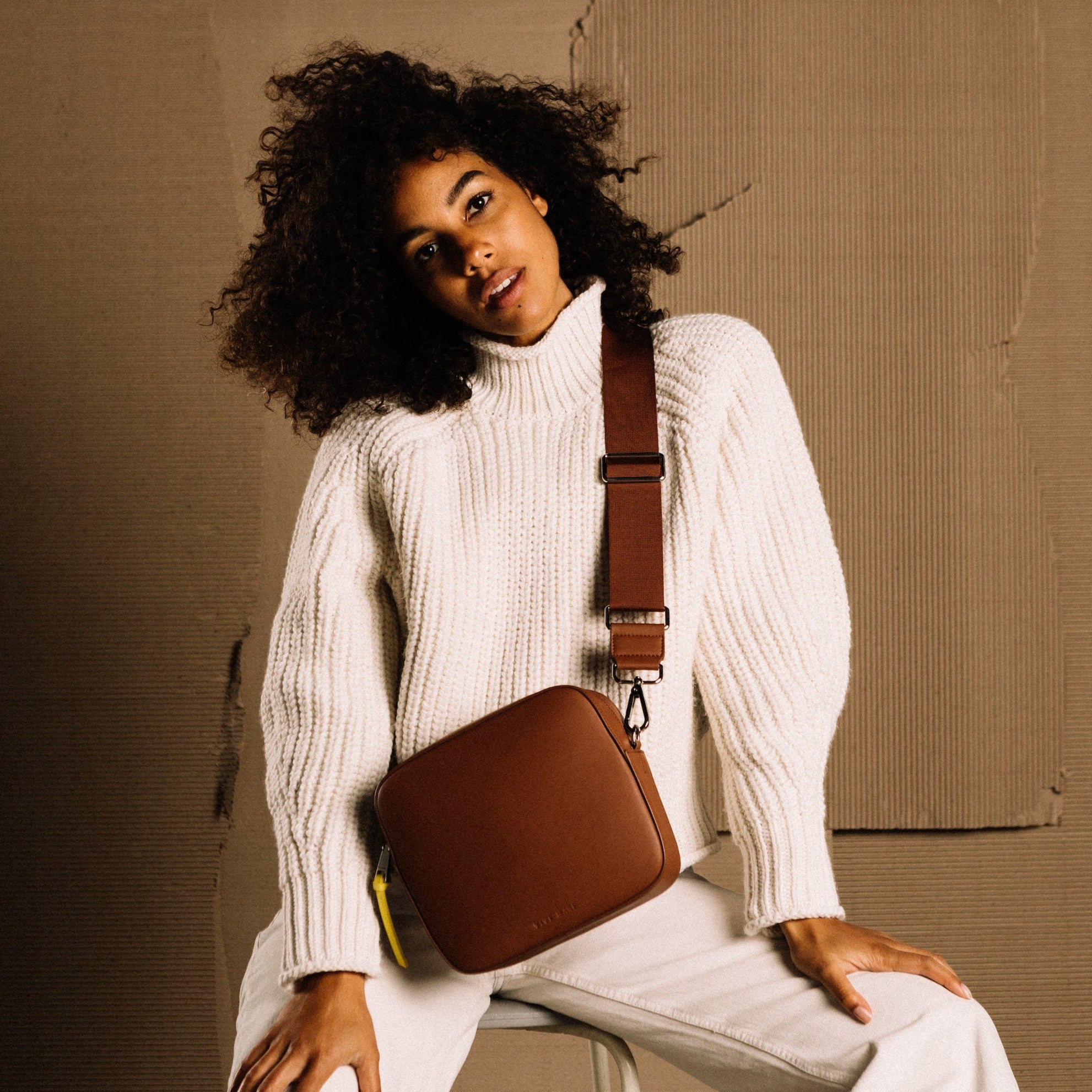 crossbody bag + strap basic woven - tan - VIVI MARI