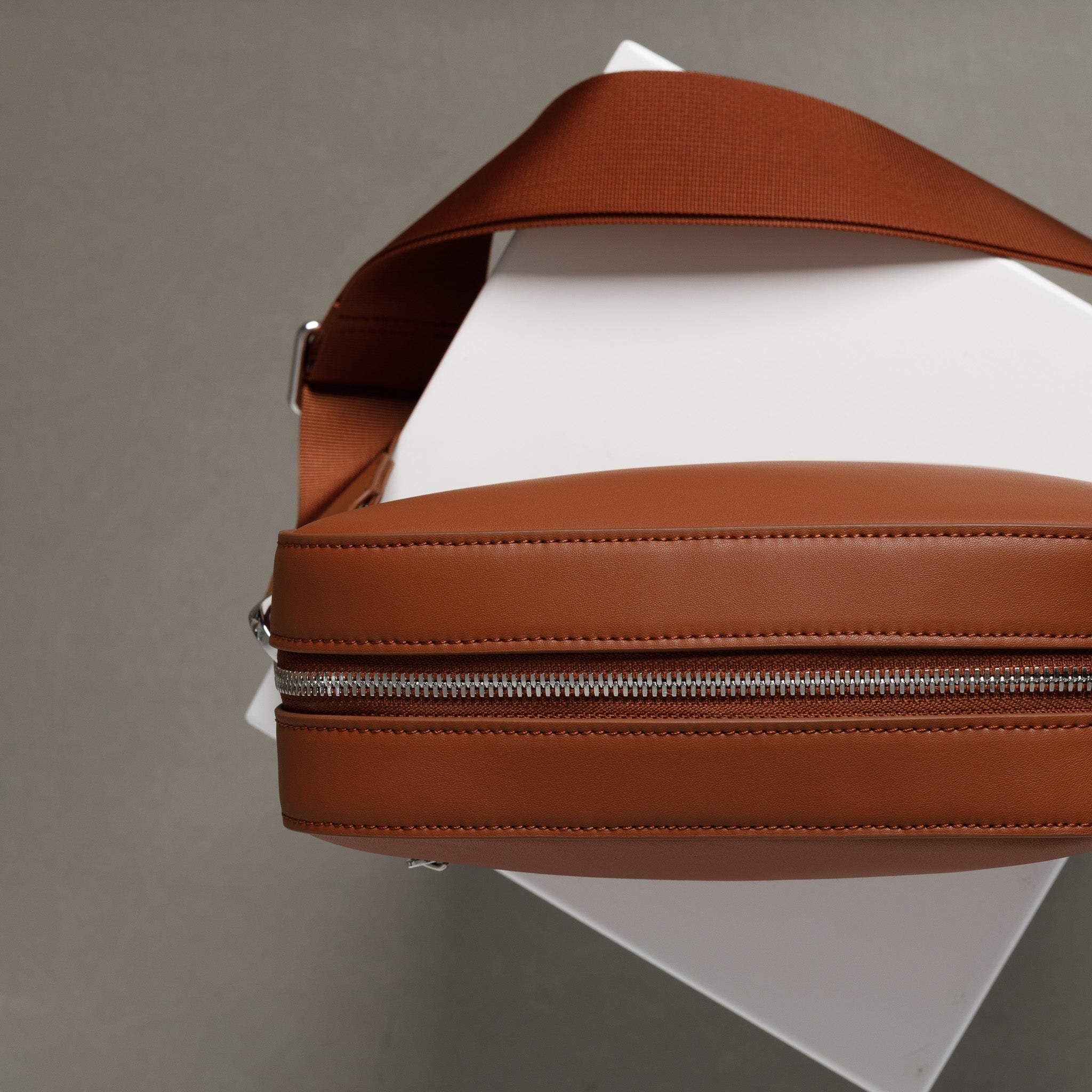 crossbody bag + strap basic woven - tan - VIVI MARI