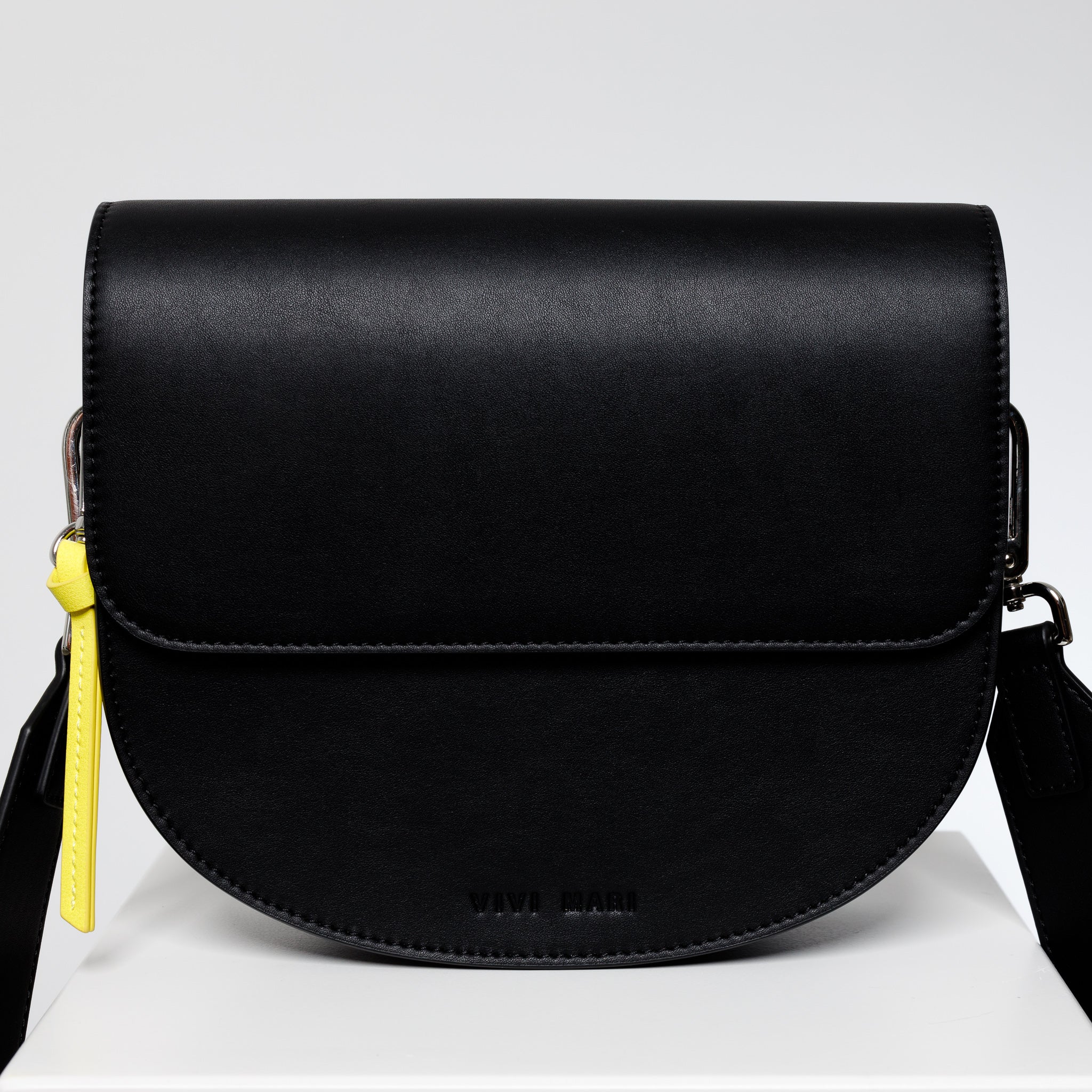 halfmoon bag + strap basic belt - black - VIVI MARI