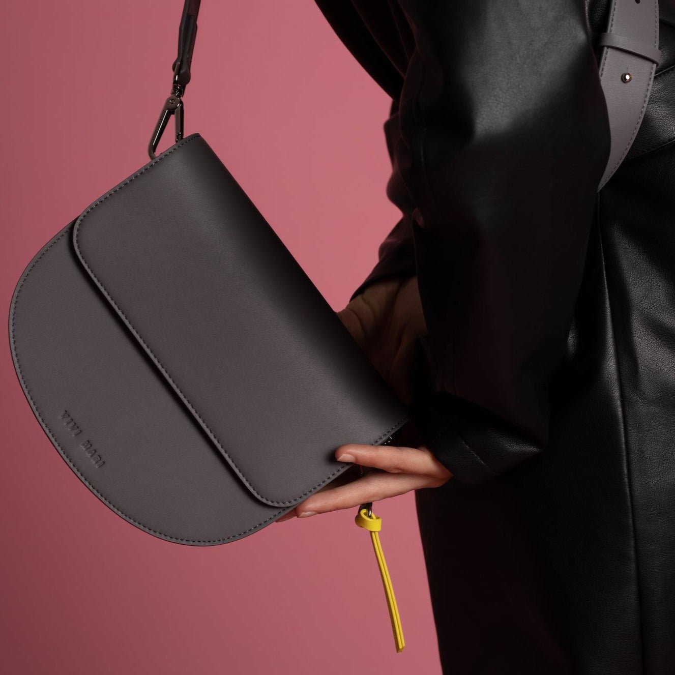 halfmoon bag + strap basic belt - taupe - VIVI MARI