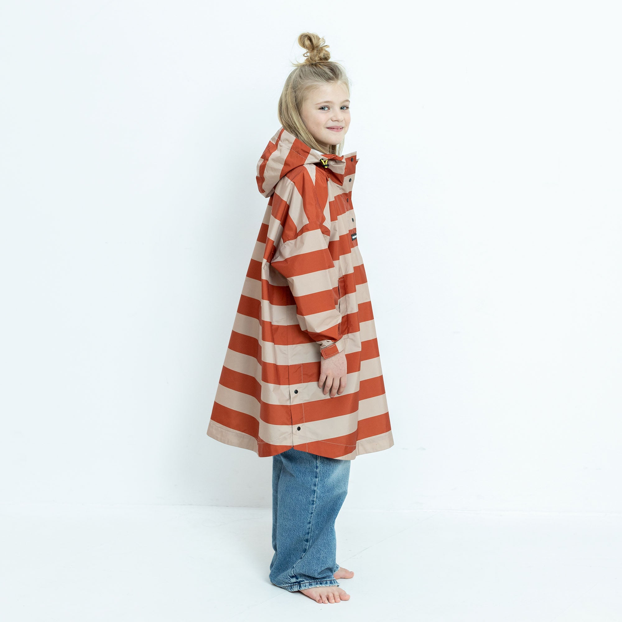 Kids Raincoat bold stripes cinnamon/latte - VIVI MARI