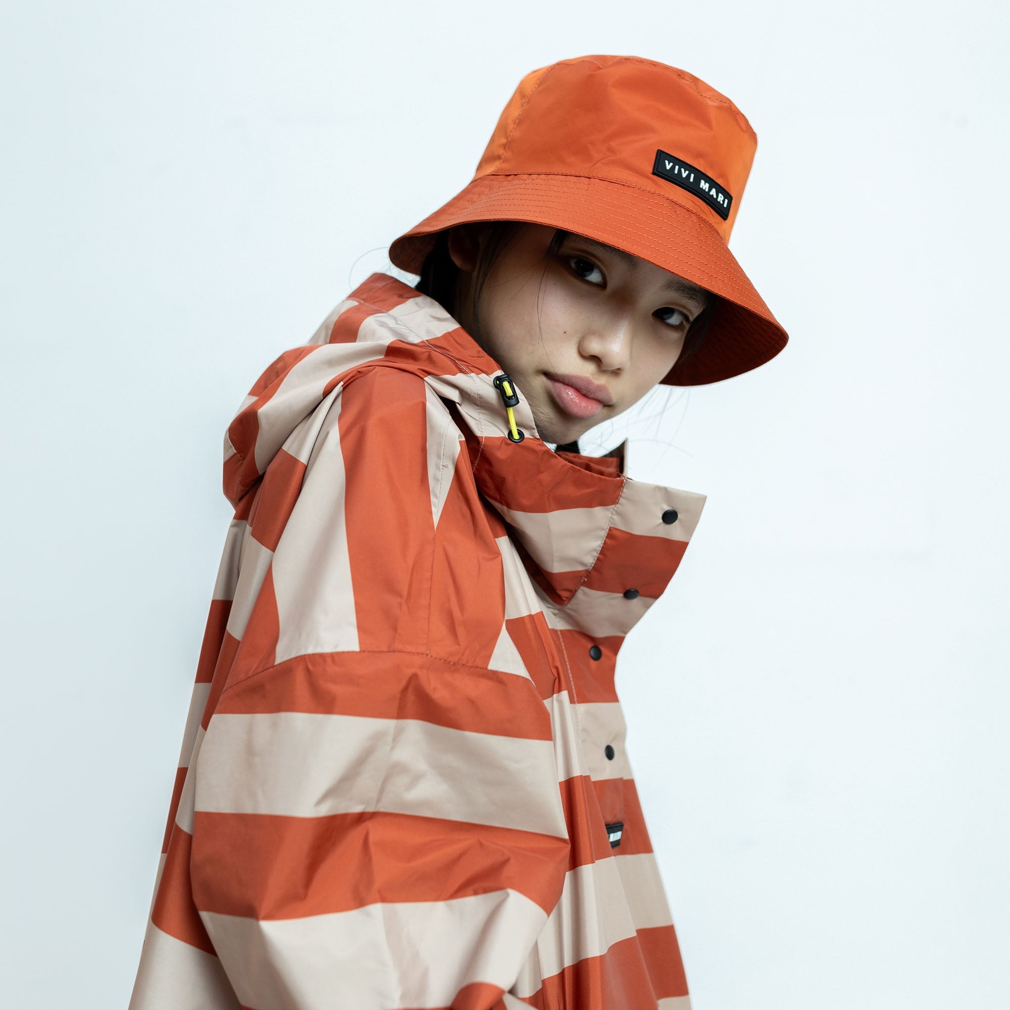 Kids Raincoat bold stripes cinnamon/latte - VIVI MARI