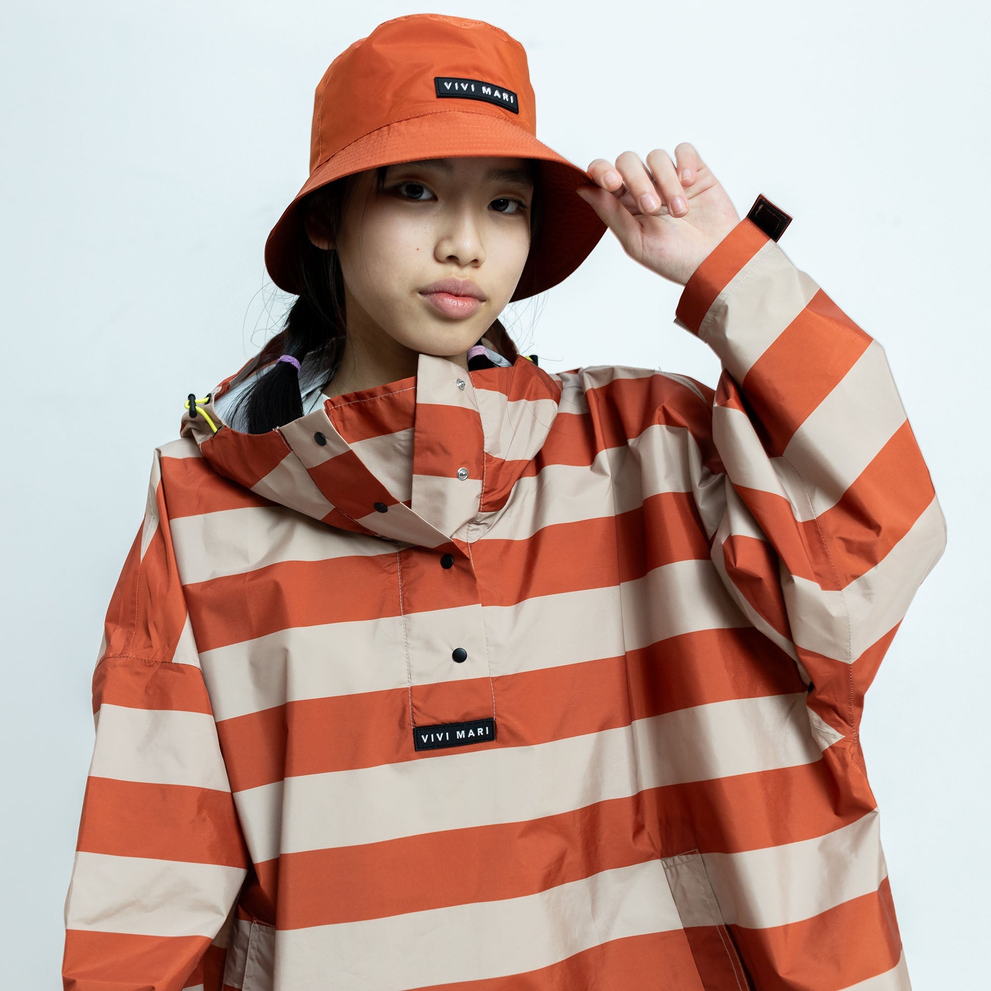 Kids Raincoat bold stripes cinnamon/latte - VIVI MARI