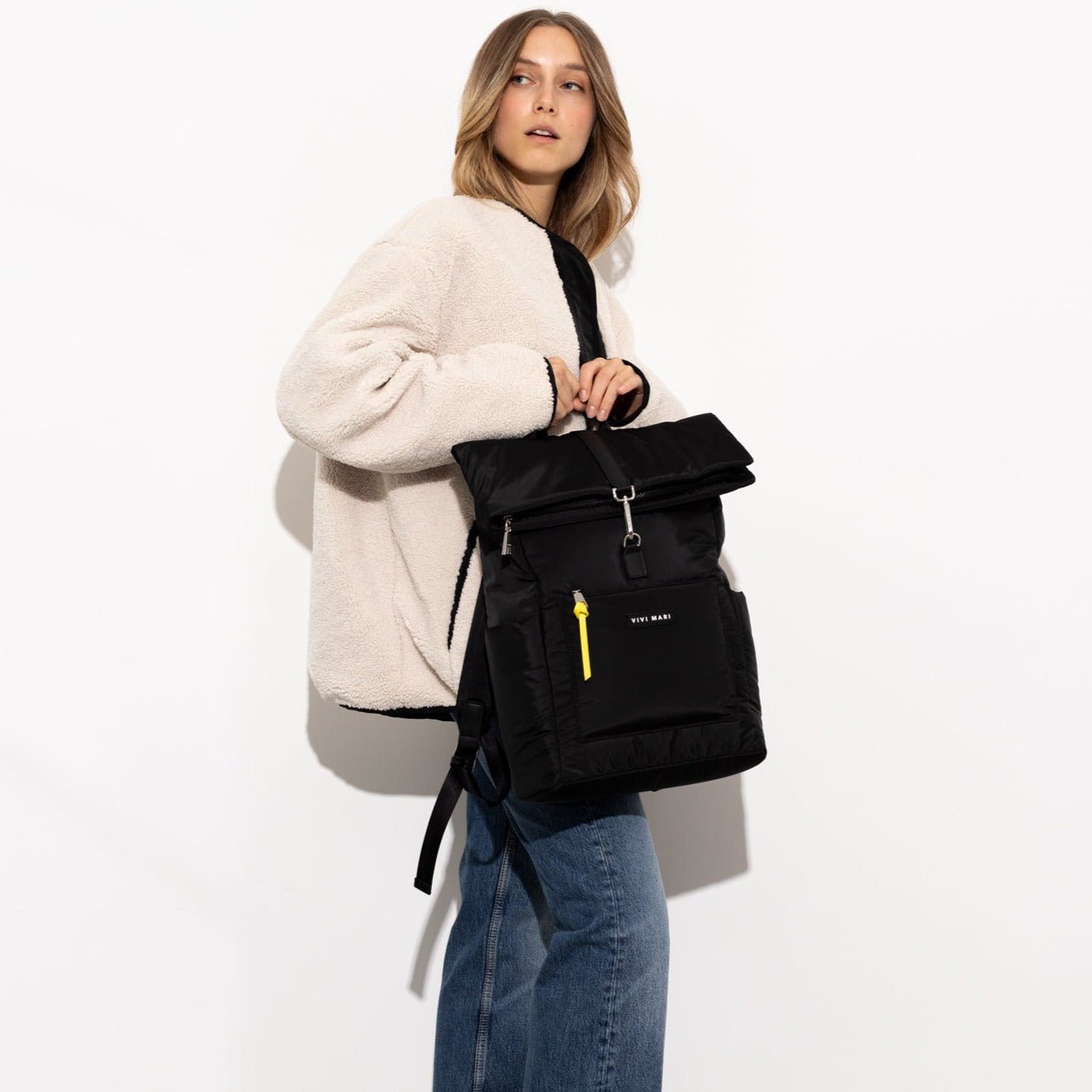 Padded Backpack medium - black - VIVI MARI