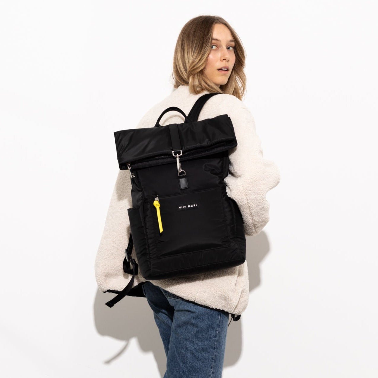 Padded Backpack medium - black - VIVI MARI