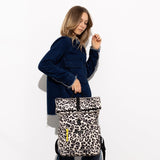 Padded Backpack medium - leo splashes black/sand - VIVI MARI