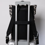 Padded Backpack medium - leo splashes black/sand - VIVI MARI
