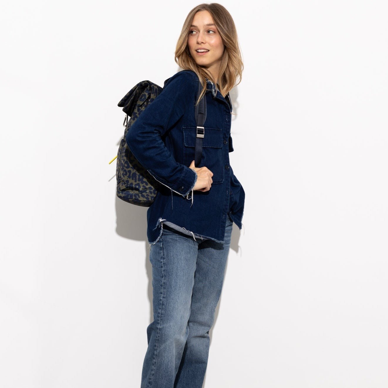 Padded Backpack medium - leo splashes navy/olive - VIVI MARI