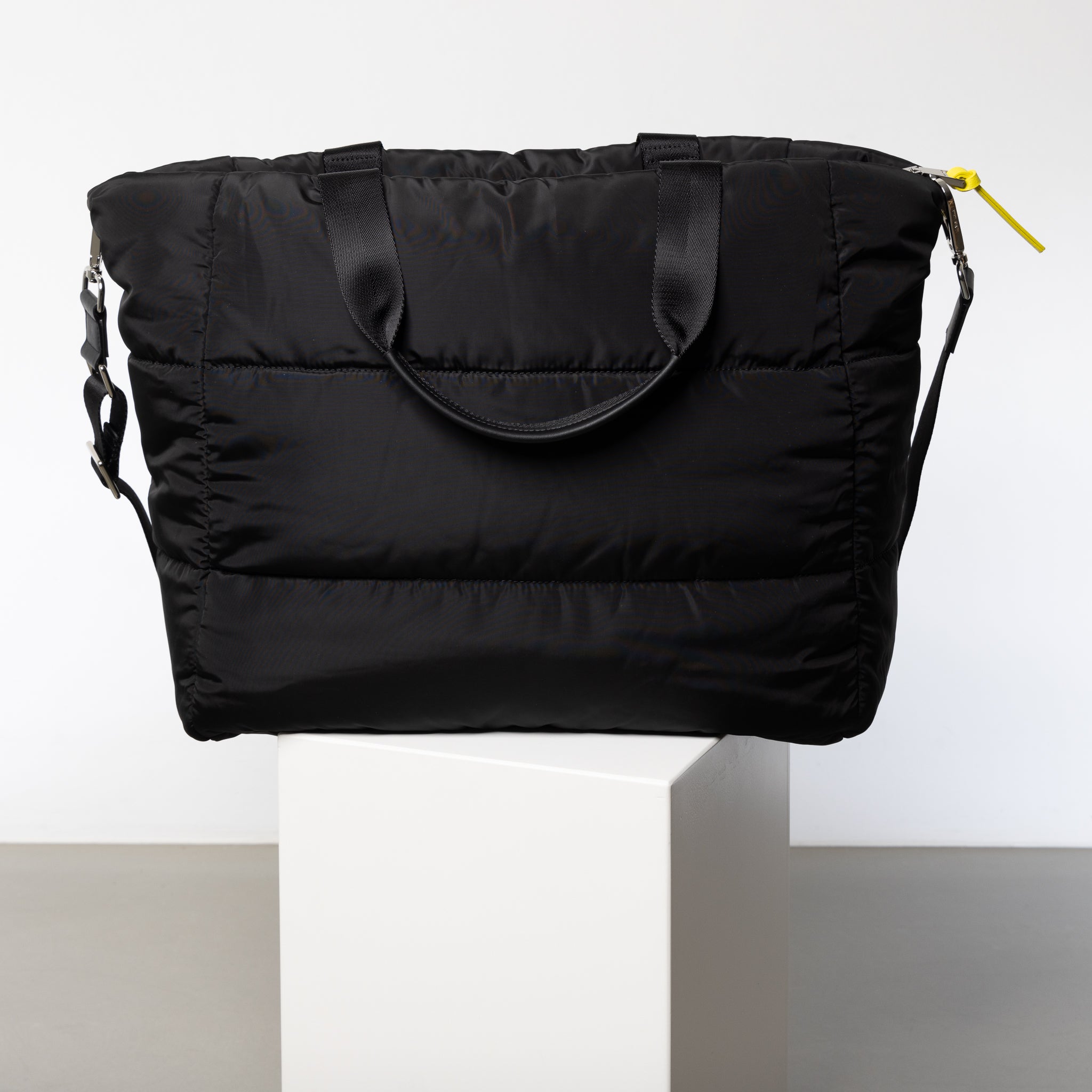 padded tote bag large + strap basic woven slim - black - VIVI MARI