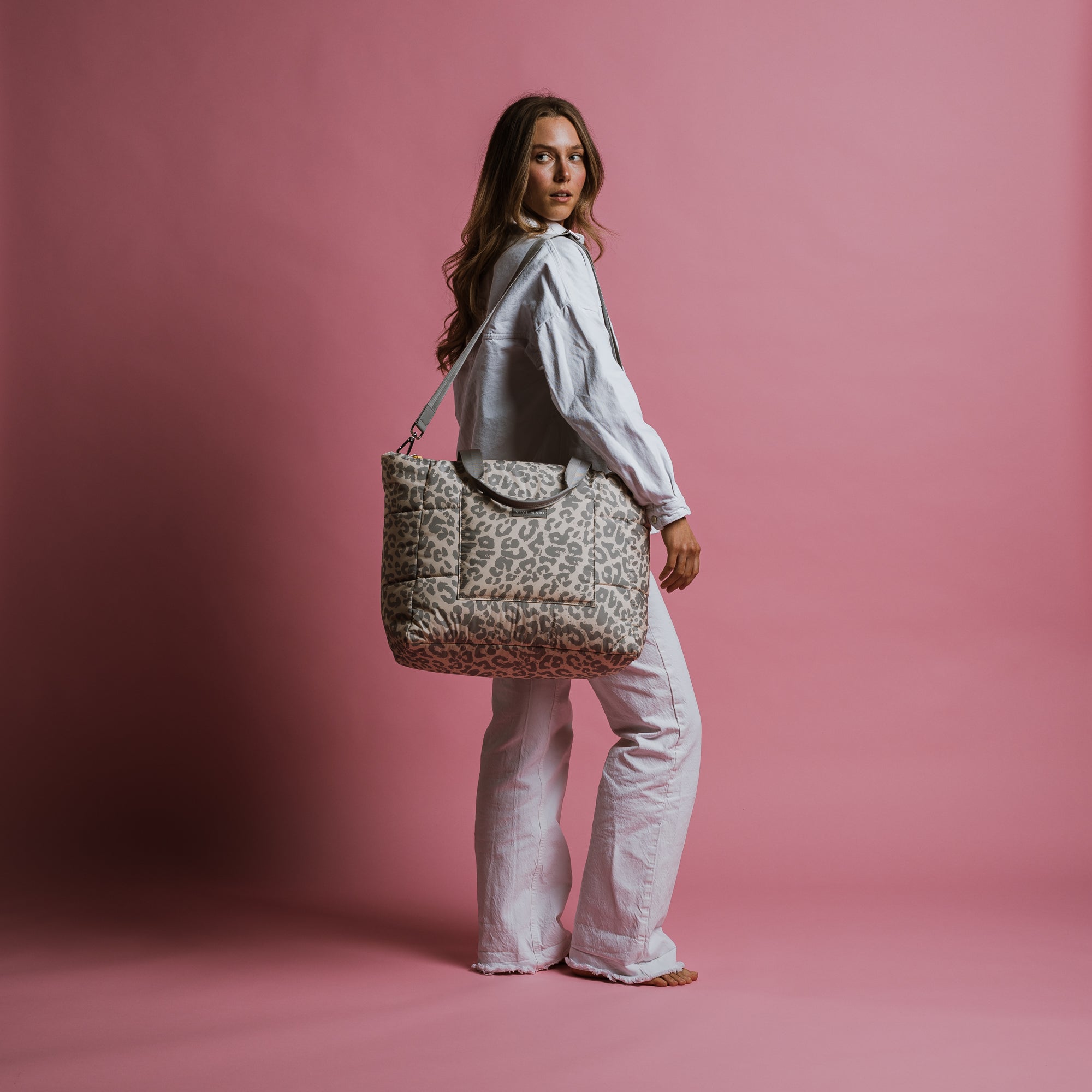 padded tote bag large + strap basic woven slim - leo splashes grey/sand - VIVI MARI