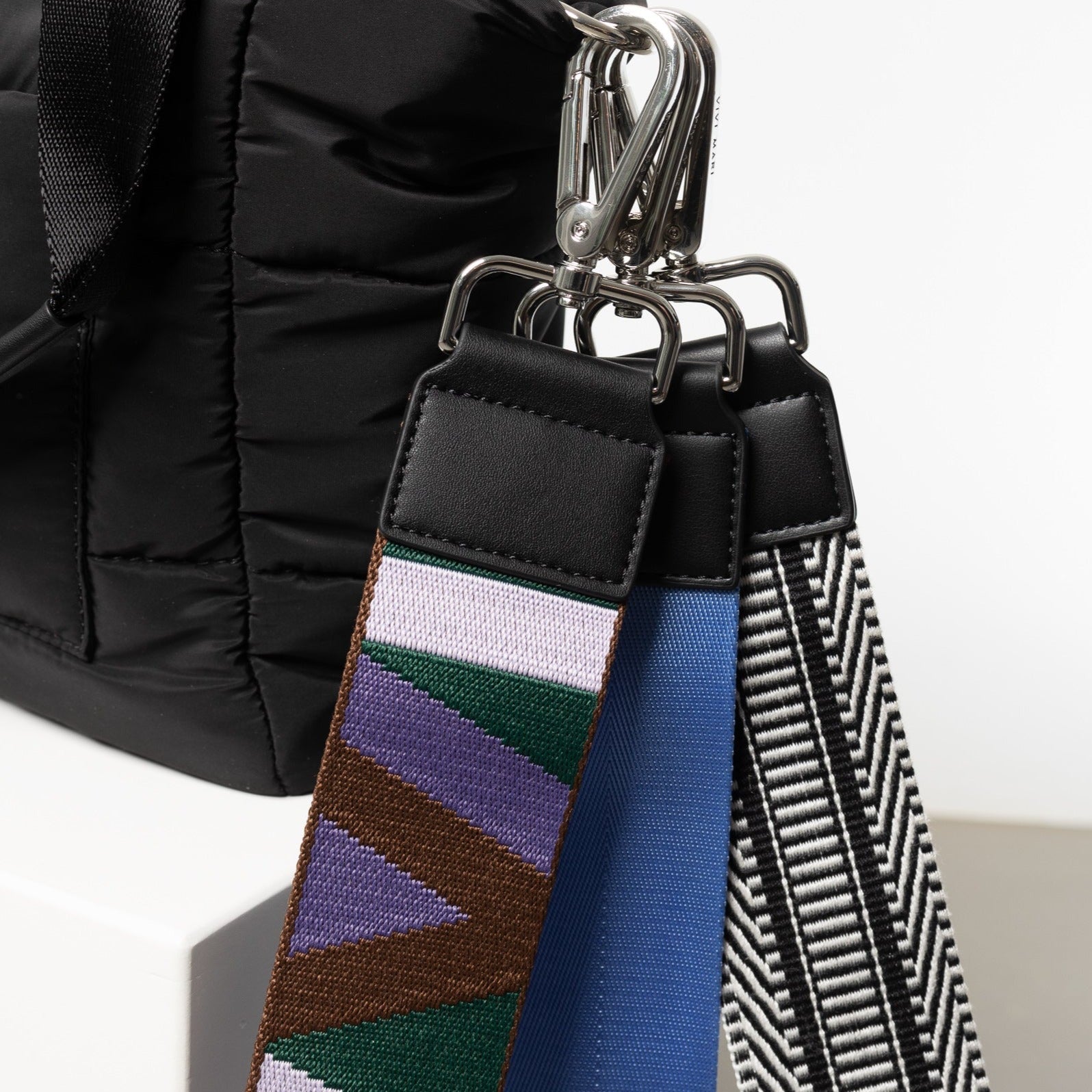 padded tote bag medium + strap basic woven slim - black - VIVI MARI