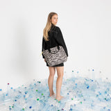 padded tote bag medium + strap basic woven slim - leo splashes black/sand - VIVI MARI