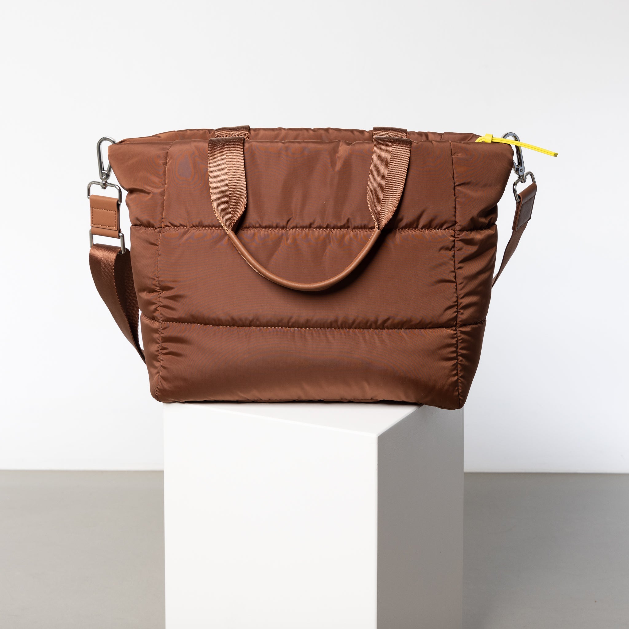 padded tote bag medium + strap basic woven slim - tan - VIVI MARI