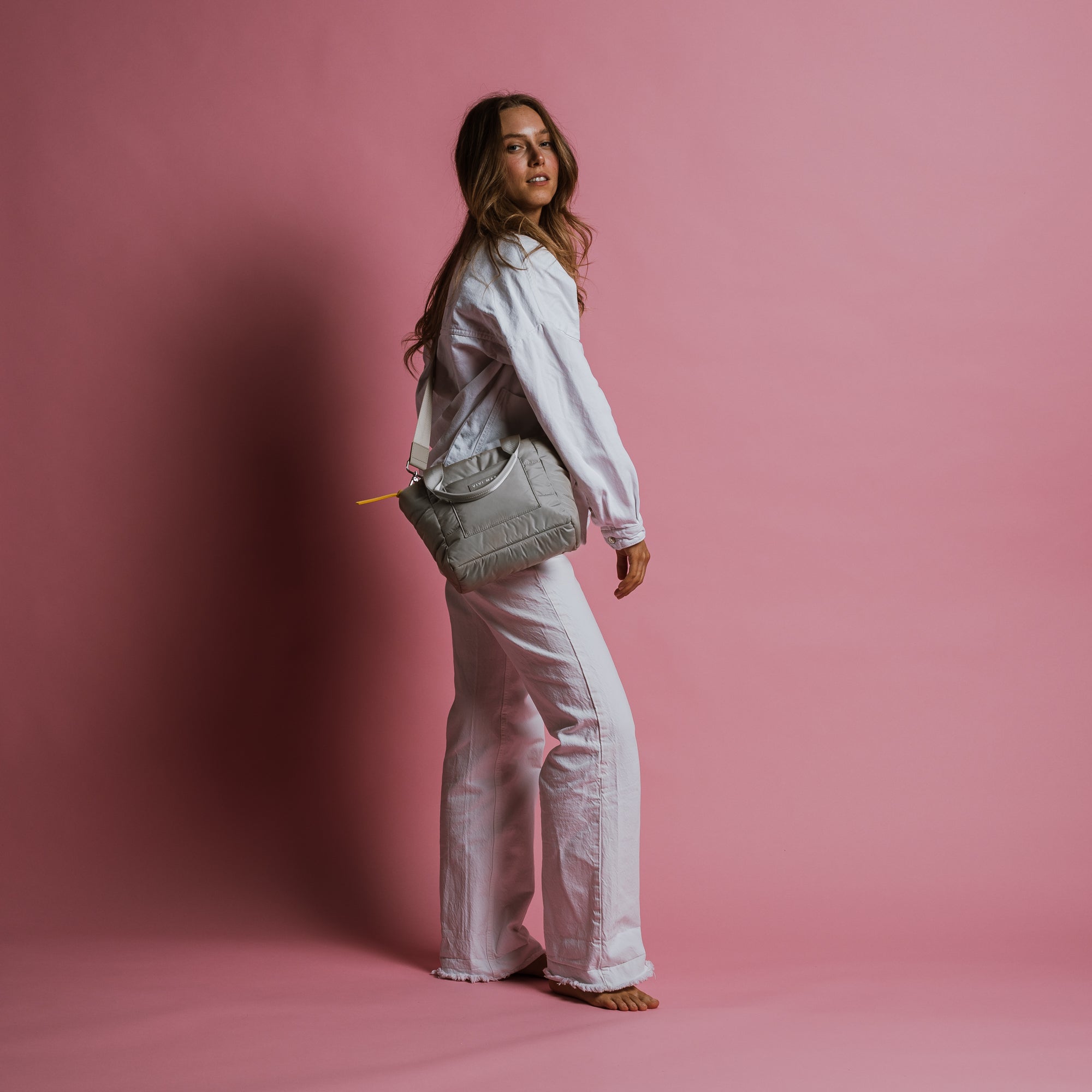 padded tote bag small + strap basic woven slim - stone - VIVI MARI