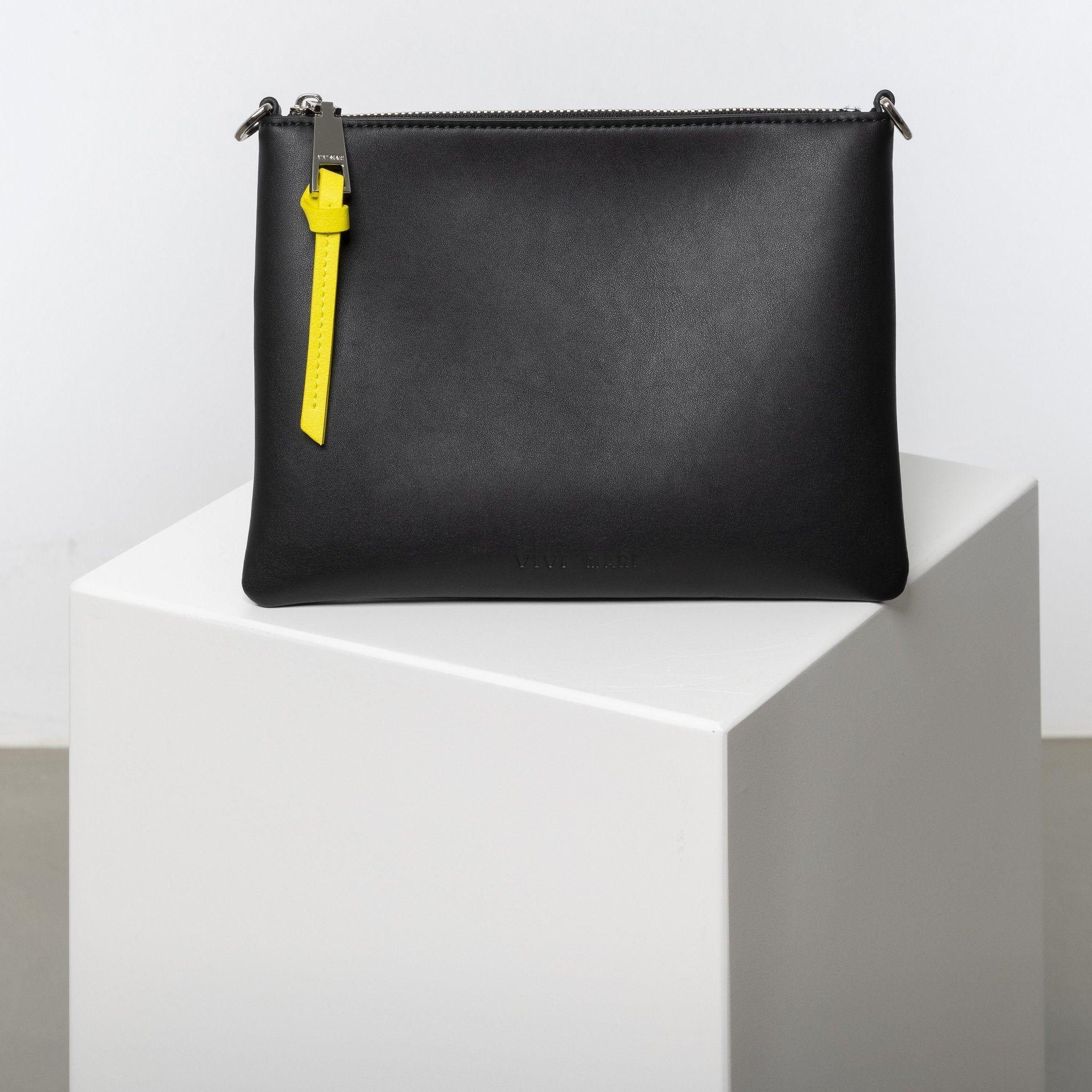 Pouch + strap basic classic thin - black - VIVI MARI
