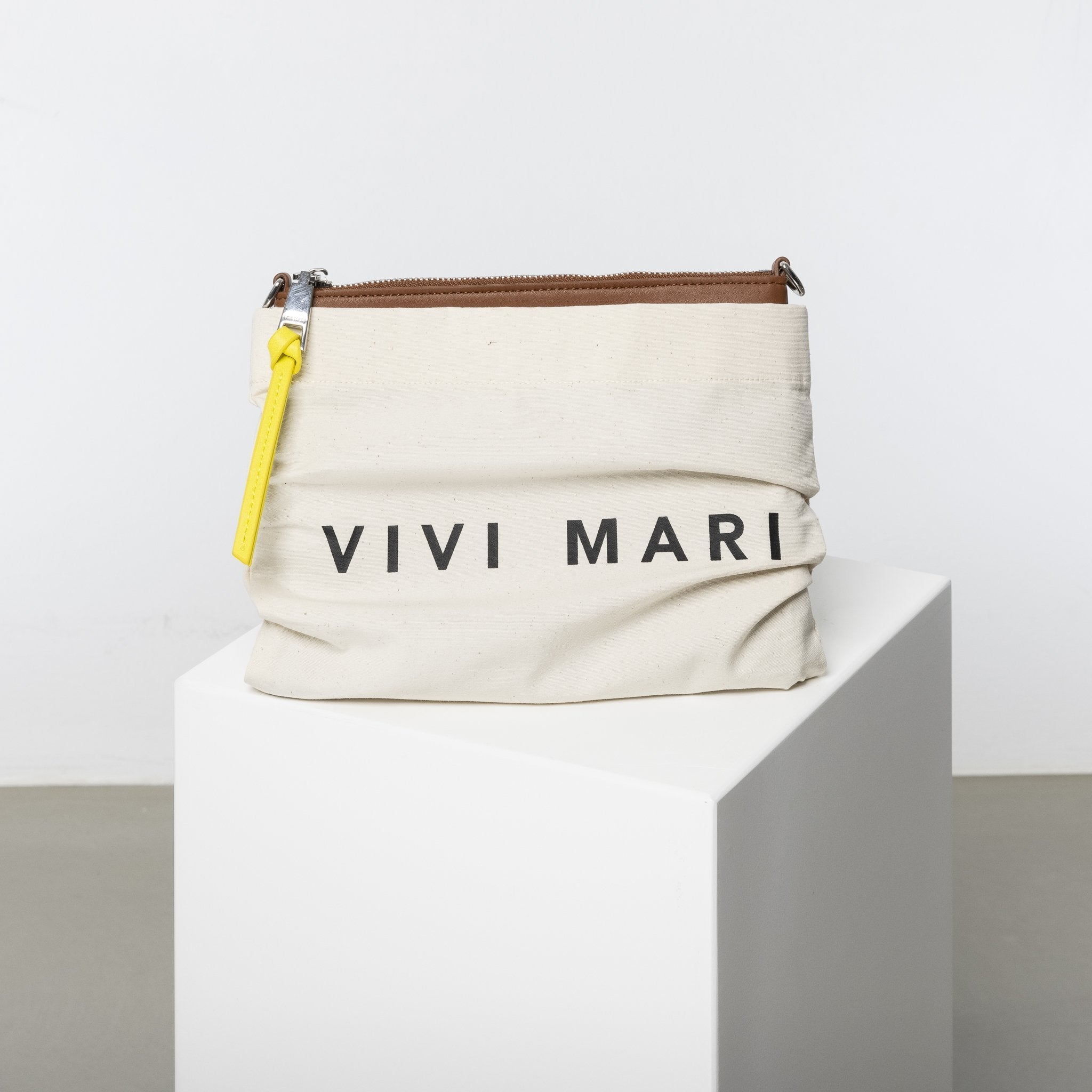 Pouch + strap basic classic thin - tan - VIVI MARI