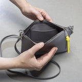 Pouch + strap basic classic thin - taupe - VIVI MARI