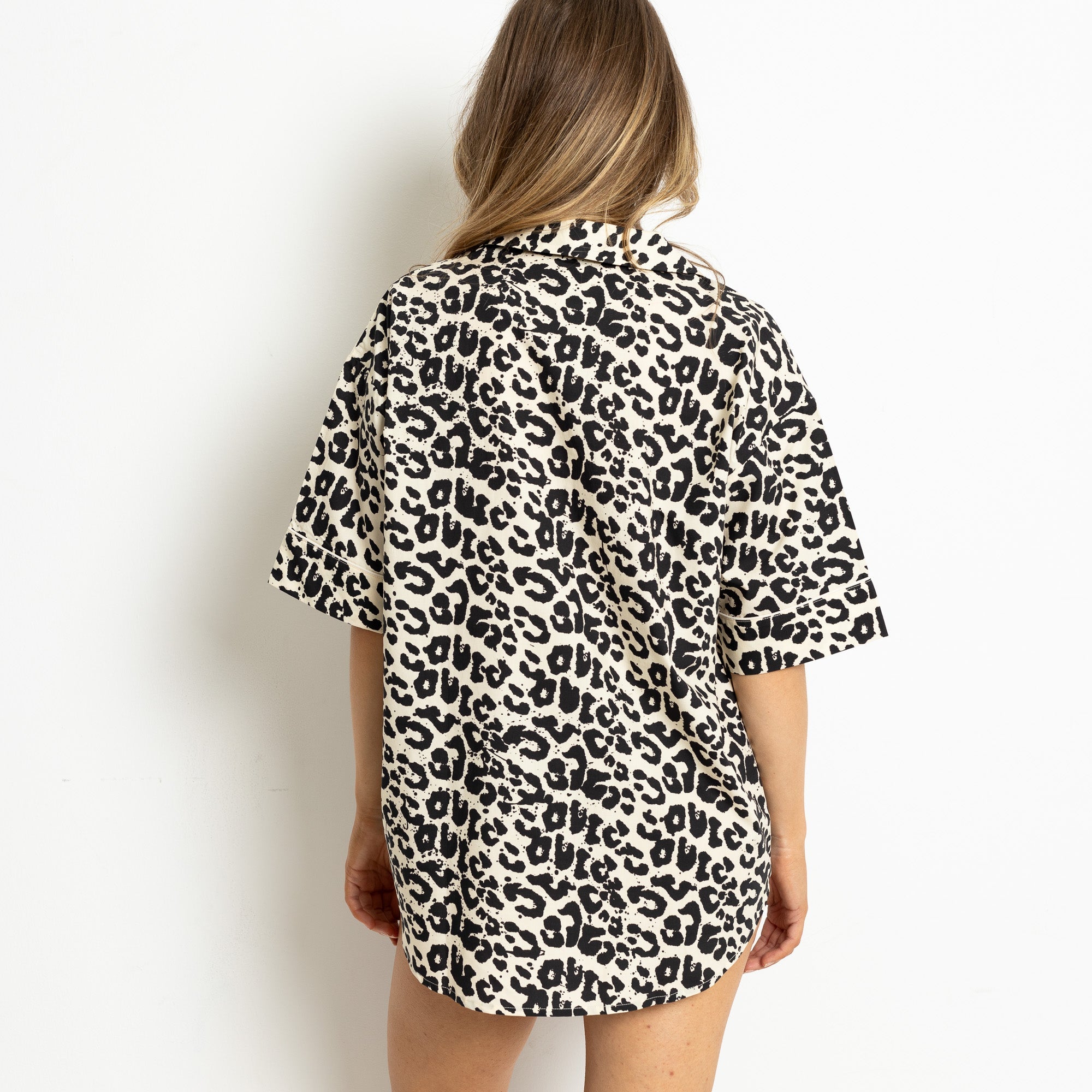 Pyjama Shirt short sleeve - leo splashes black/sand - VIVI MARI