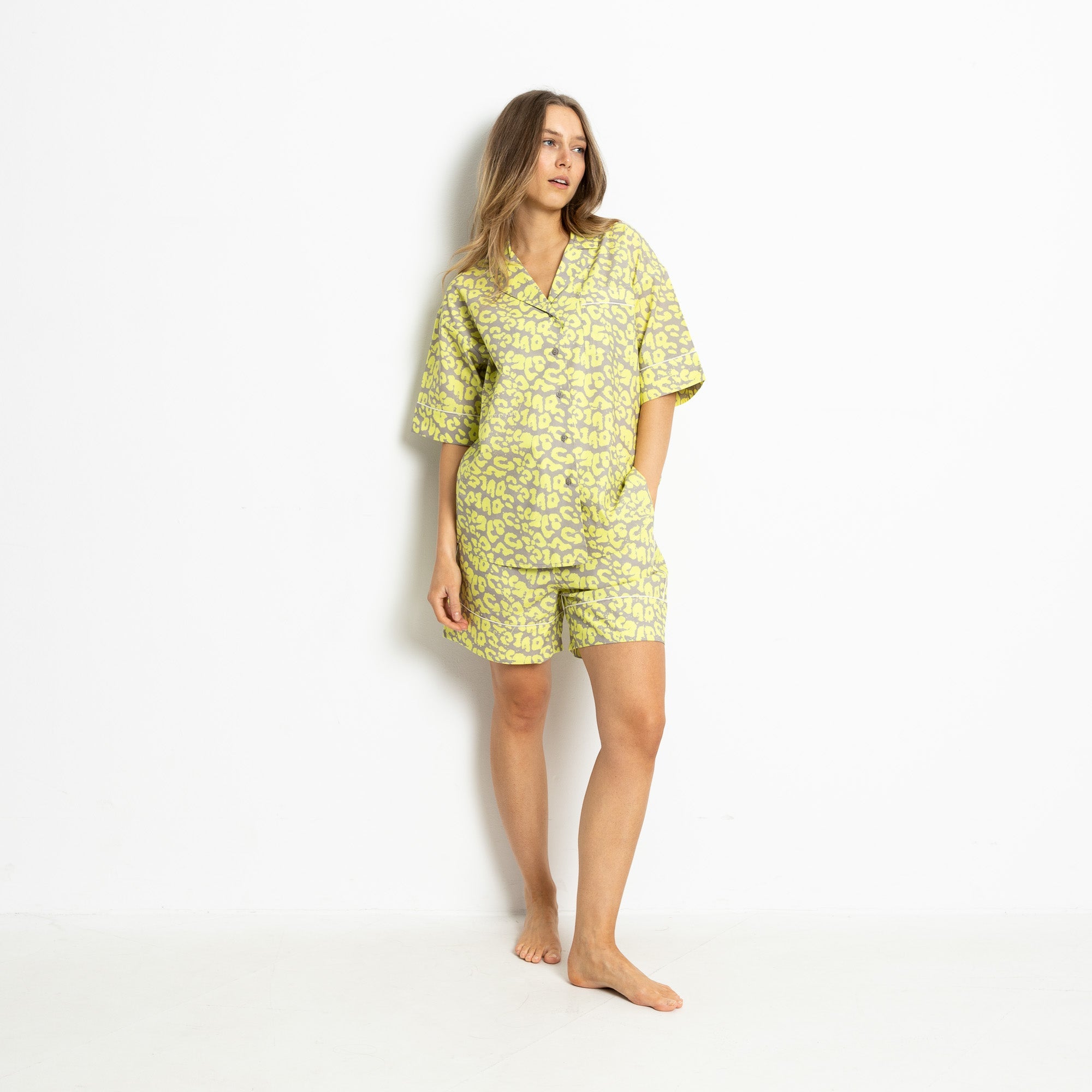 Pyjama Shirt short sleeve - leo splashes yellow/grey - VIVI MARI
