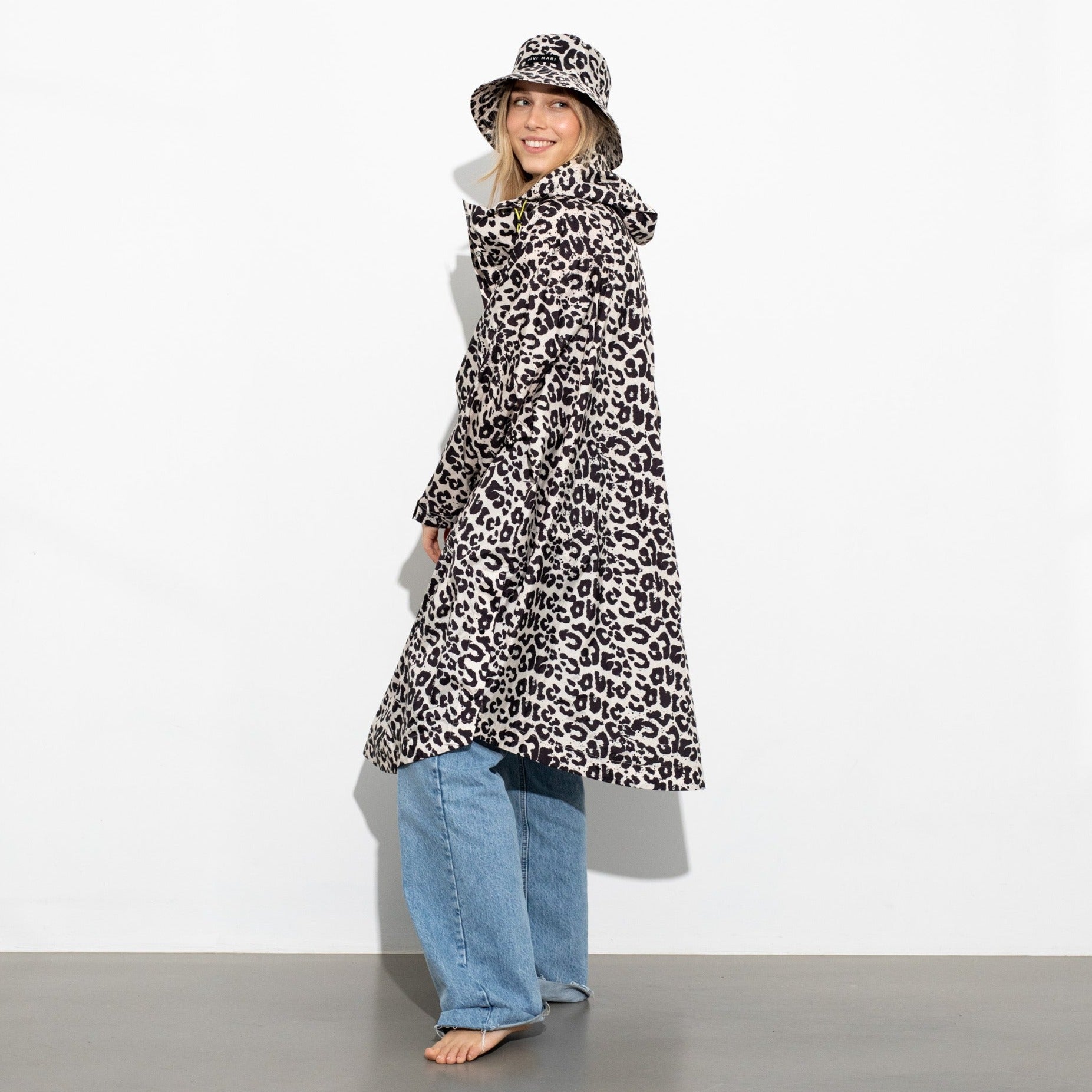 Raincoat leo splashes black/sand - VIVI MARI