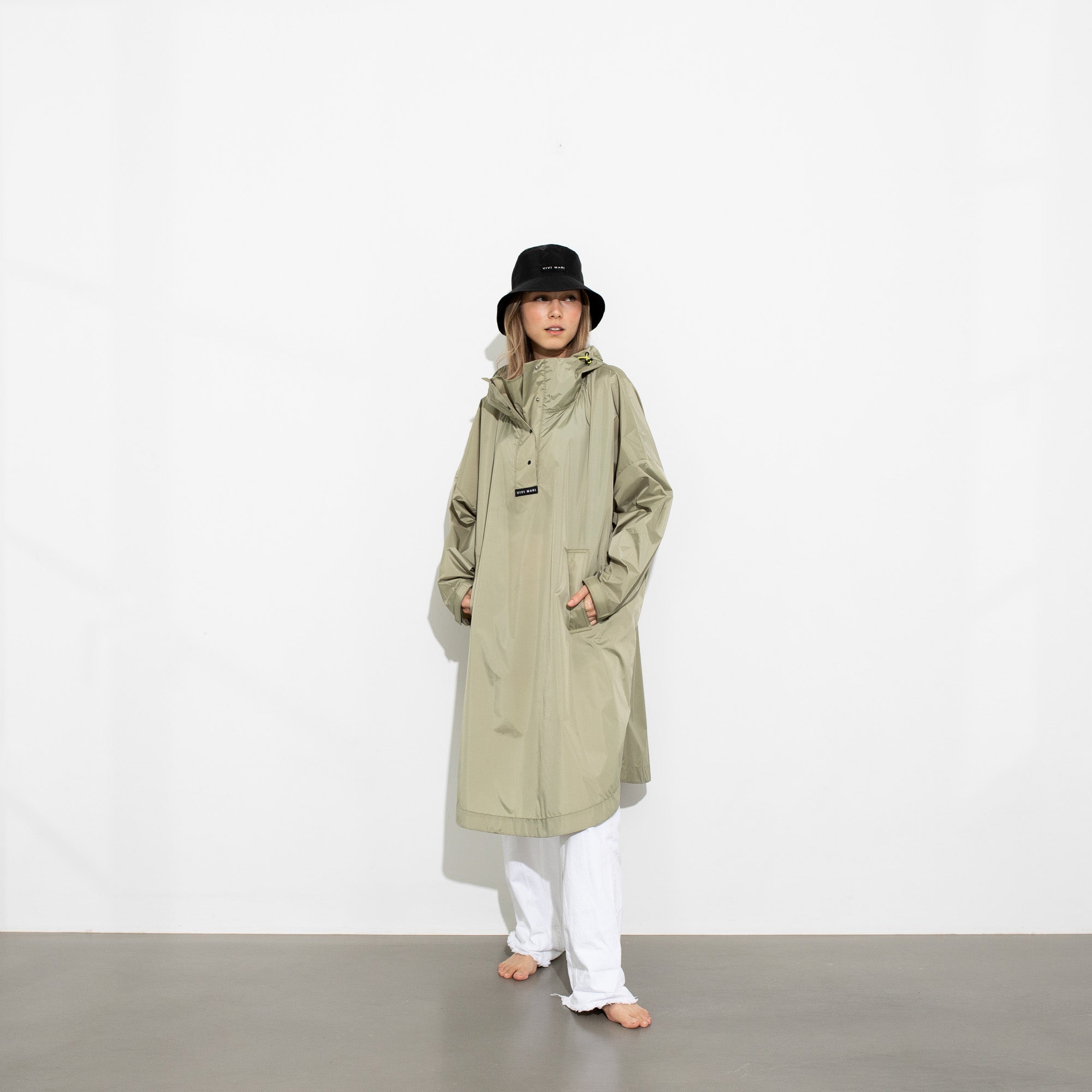 Raincoat solid pale olive - VIVI MARI