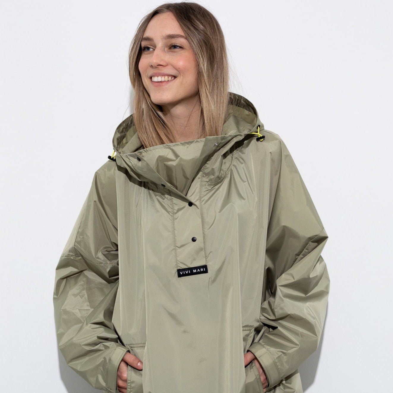 Raincoat solid pale olive - VIVI MARI