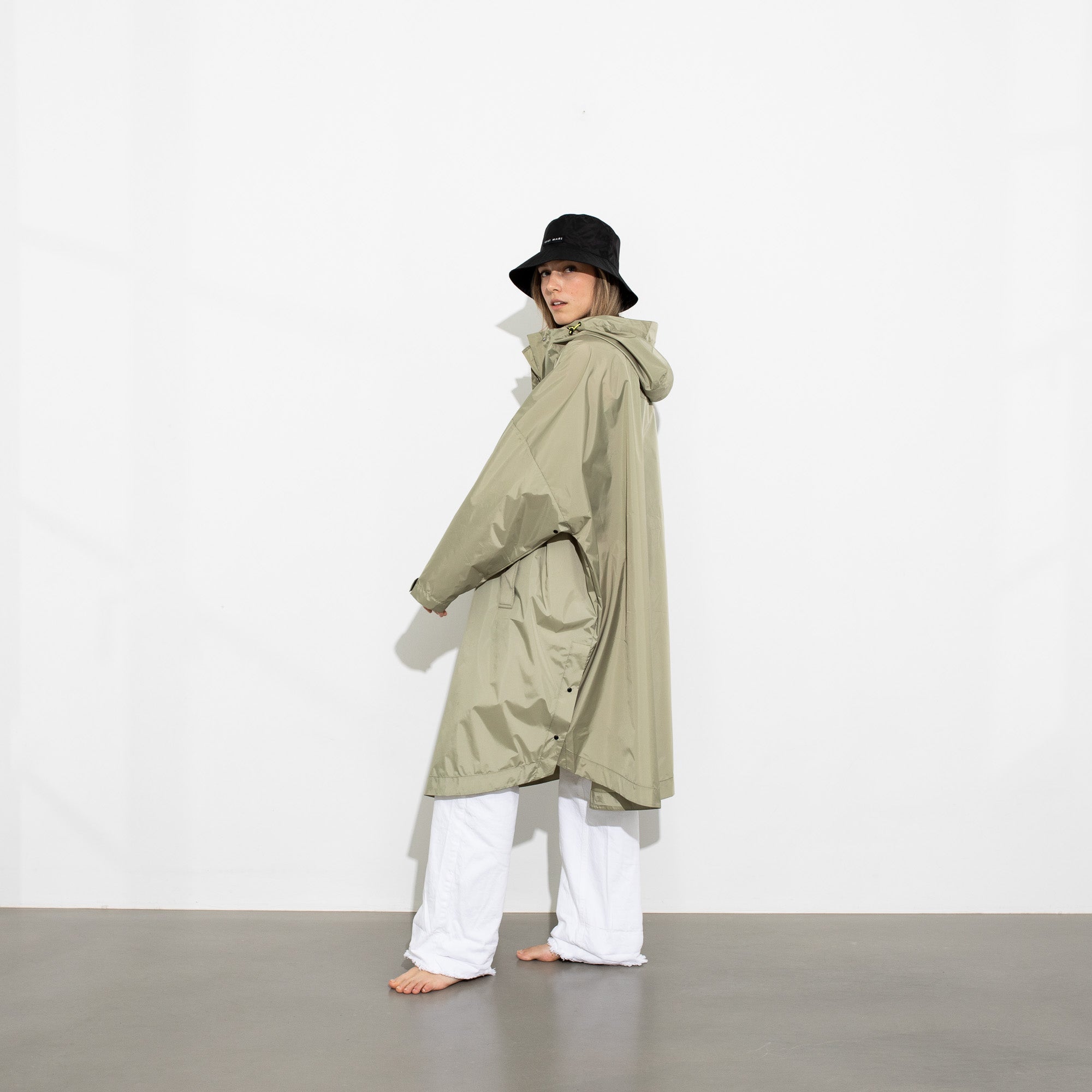 Raincoat solid pale olive - VIVI MARI