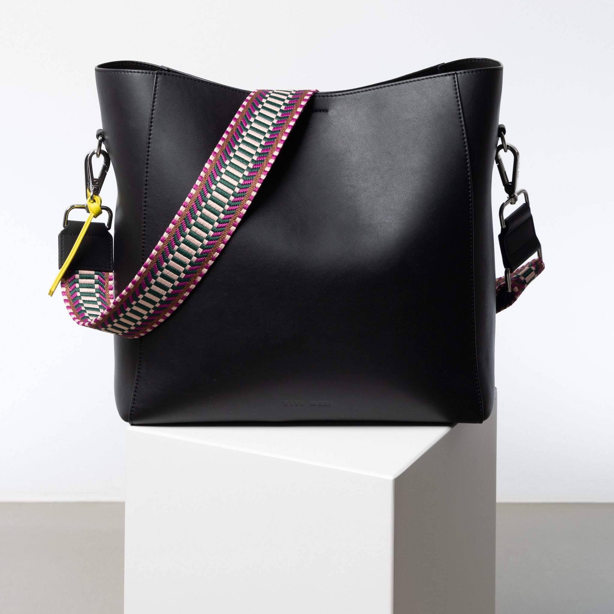 strap ethno multi magenta - black - VIVI MARI