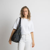 Padded Hip Bag oversized - leo splashes navy/olive