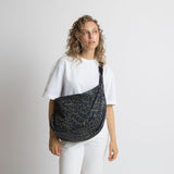 Padded Hip Bag oversized - leo splashes navy/olive