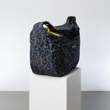 Padded Hip Bag oversized - leo splashes navy/olive